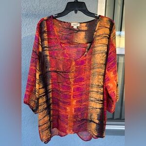 One World Colorful Slightly Sheer Split Back V-neck Lightweight Pullover Top 1X